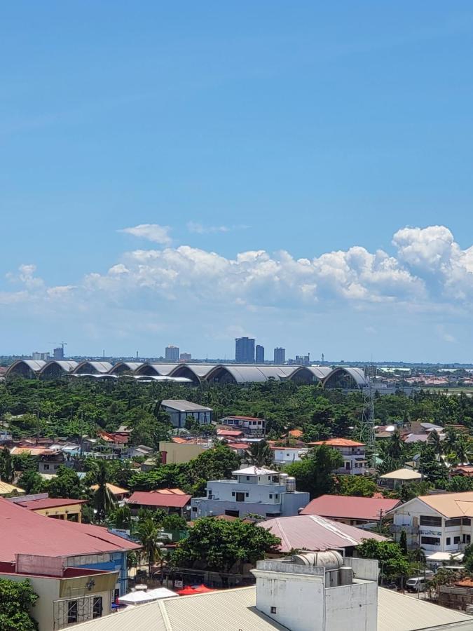 Sempre Premier Inn - Mactan Airport Hotel Lapu-Lapu City Bagian luar foto