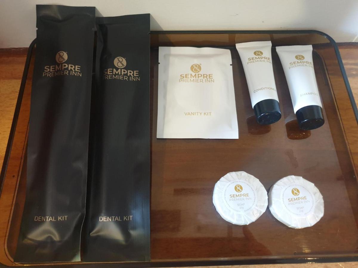 Sempre Premier Inn - Mactan Airport Hotel Lapu-Lapu City Bagian luar foto