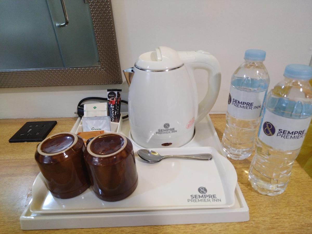 Sempre Premier Inn - Mactan Airport Hotel Lapu-Lapu City Bagian luar foto