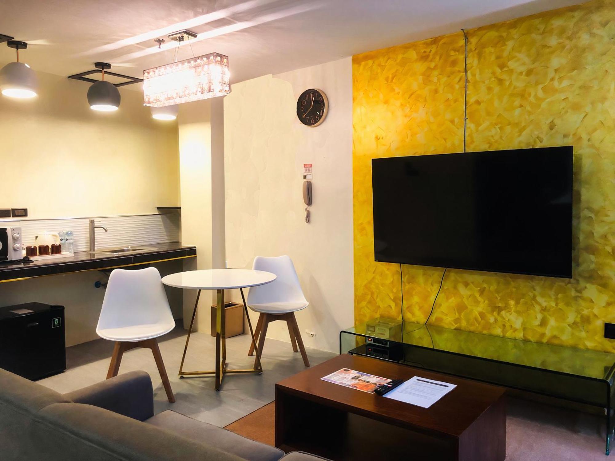 Sempre Premier Inn - Mactan Airport Hotel Lapu-Lapu City Bagian luar foto