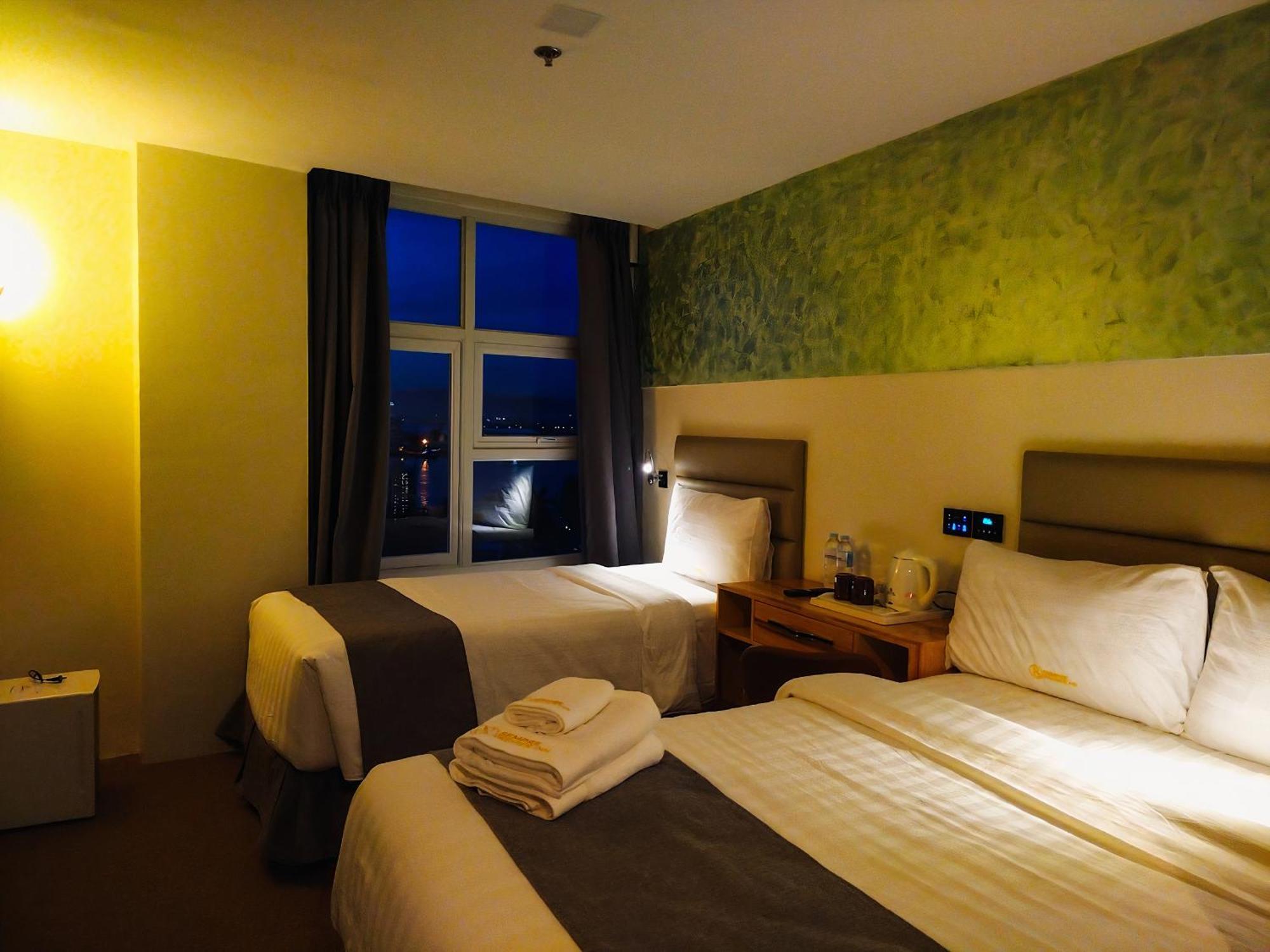 Sempre Premier Inn - Mactan Airport Hotel Lapu-Lapu City Bagian luar foto